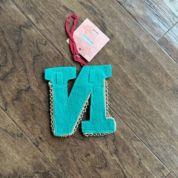 ⛄️ 50% off⛄️ Felt N Letter Ornament /Present Topper - Picture 2 of 5
